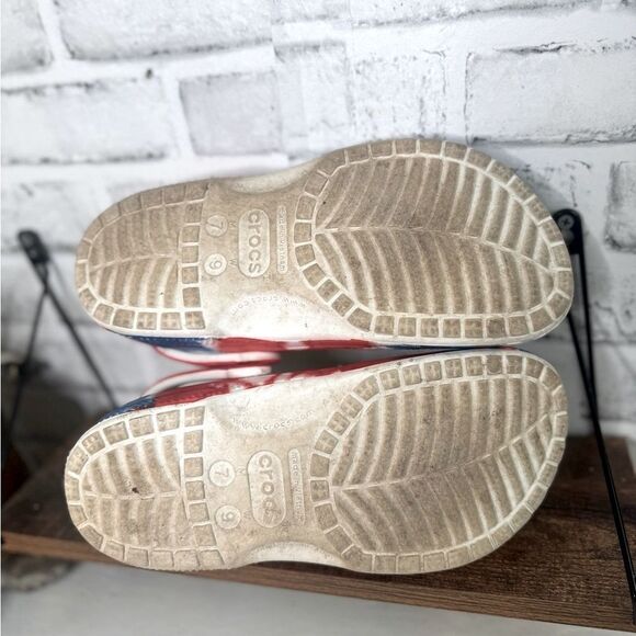 Crocs Classic Tie Dye Red White & Blue, USA, slip on Size 9 - Picture 5 of 6